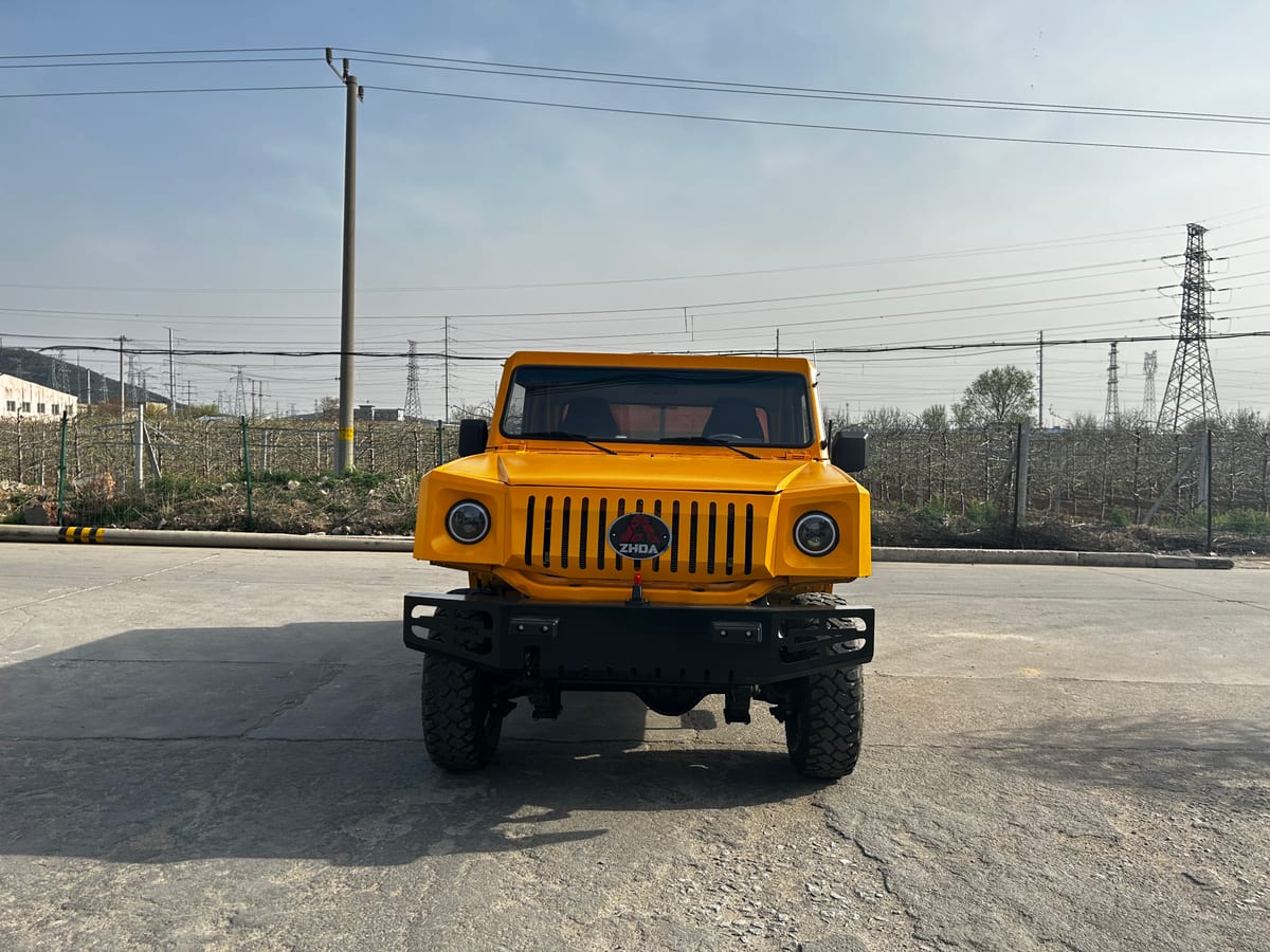 SDSG FCB-1.5 explosive transport truck — additional view