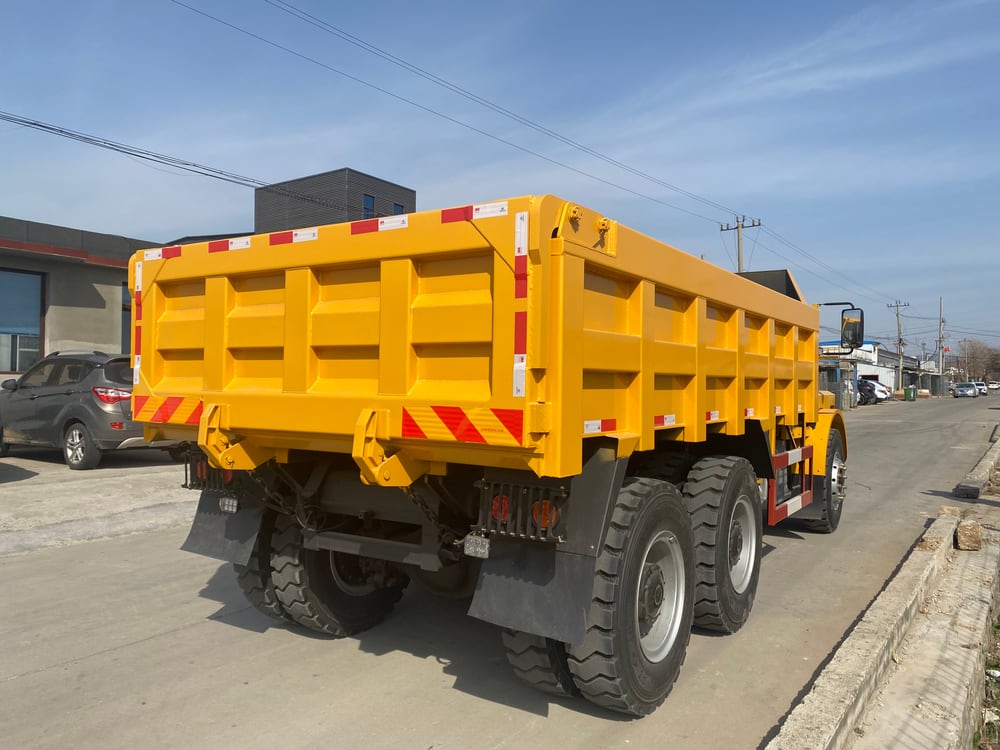 SDSG UQ-25 pointed-nose mining utility truck